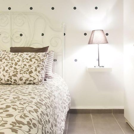 Top Groundfloor In Mets Атина Екстериор снимка